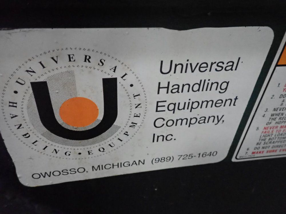 Universal Handling Hopper