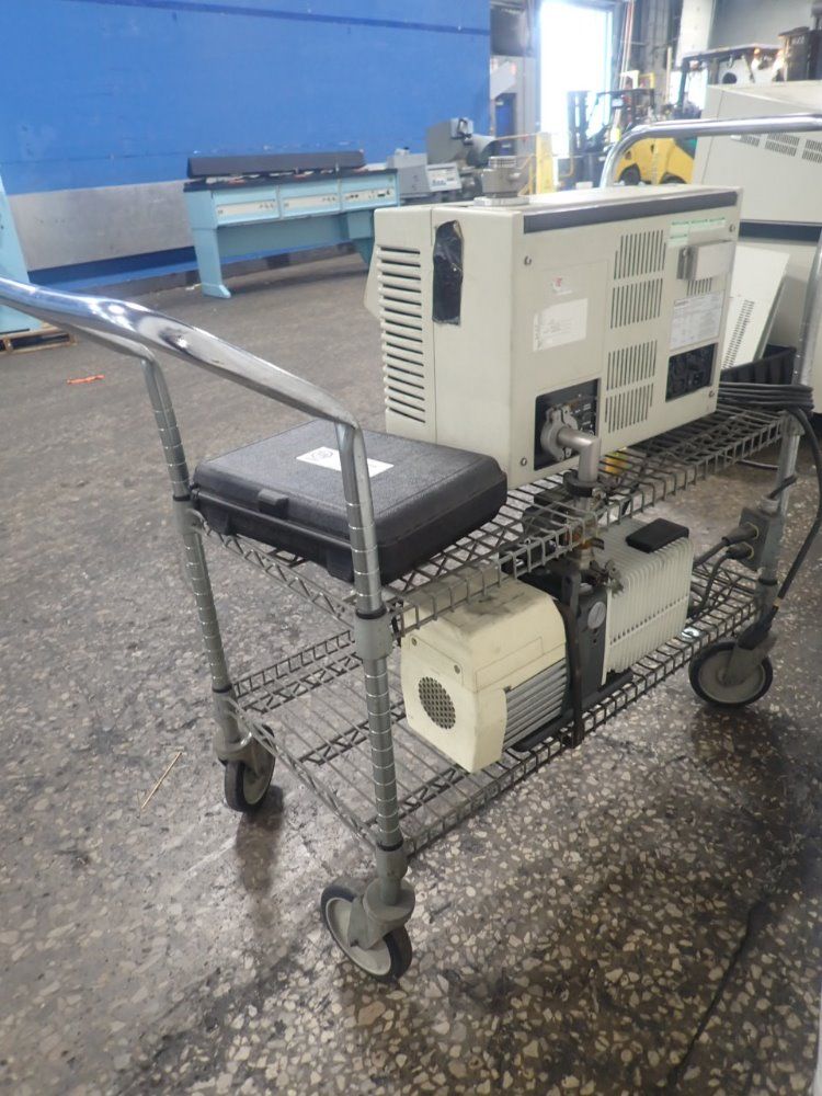 Varian 979 Helium Leak Detector - 979