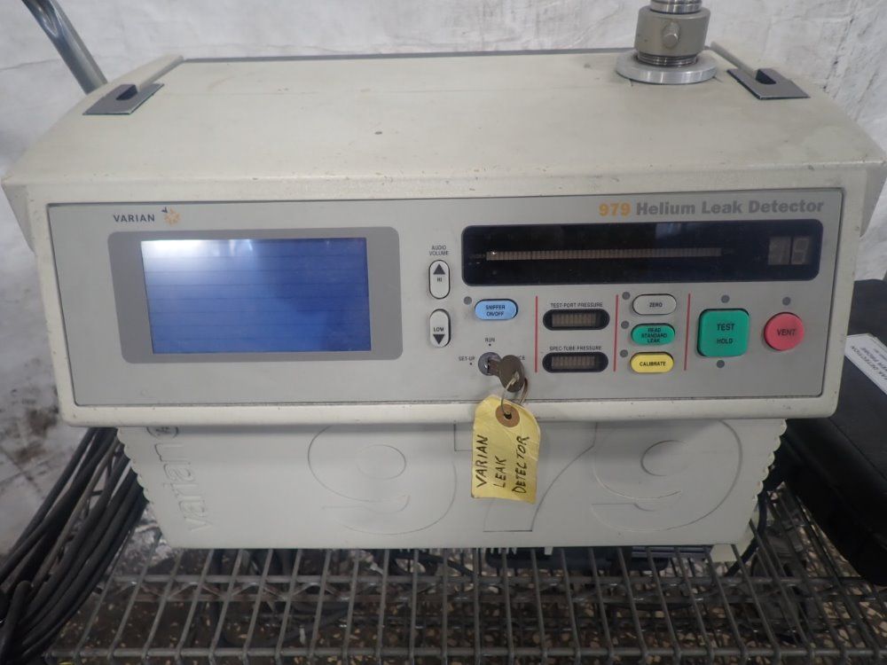 Varian 979 Helium Leak Detector - 979