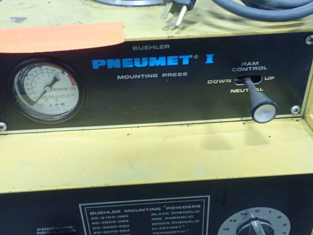 Buehler Ltd Mounting Press
