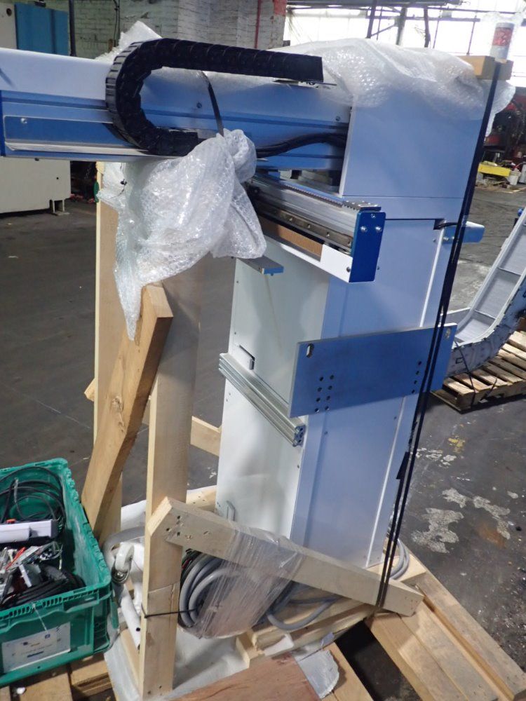 Yushin Pick And Place Robot