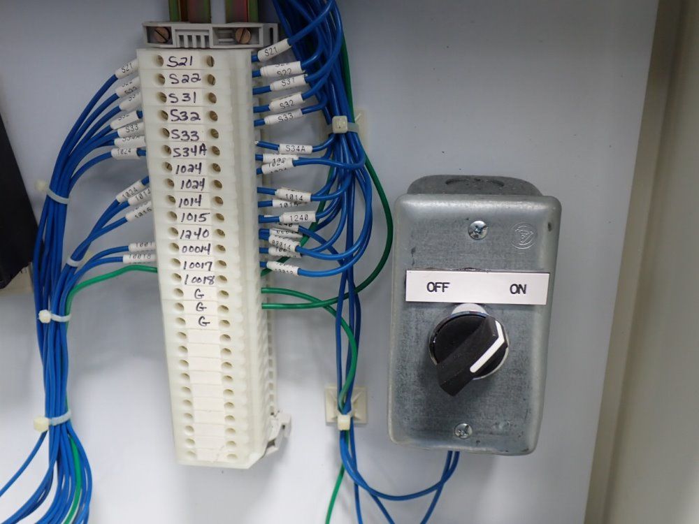 Delphi Adhesive Dispenser