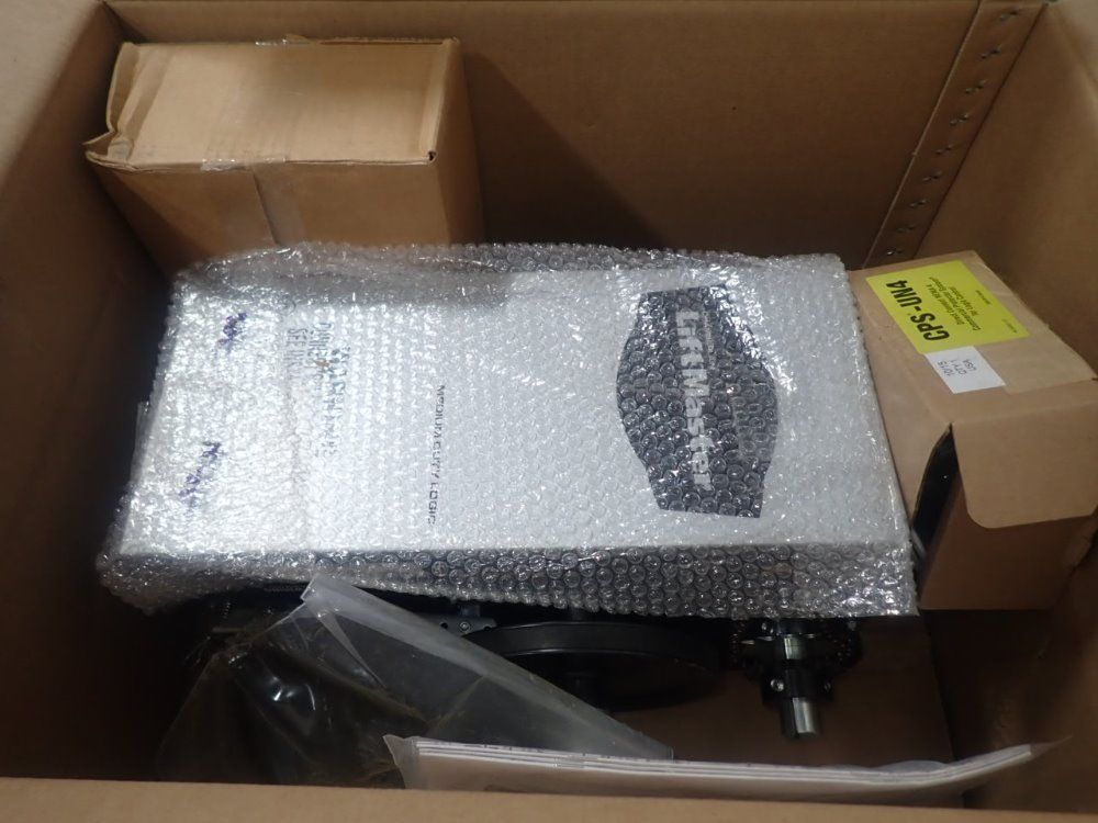 Chamberlain/liftmaster Door Operator