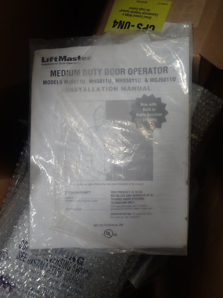 Chamberlain/liftmaster Door Operator