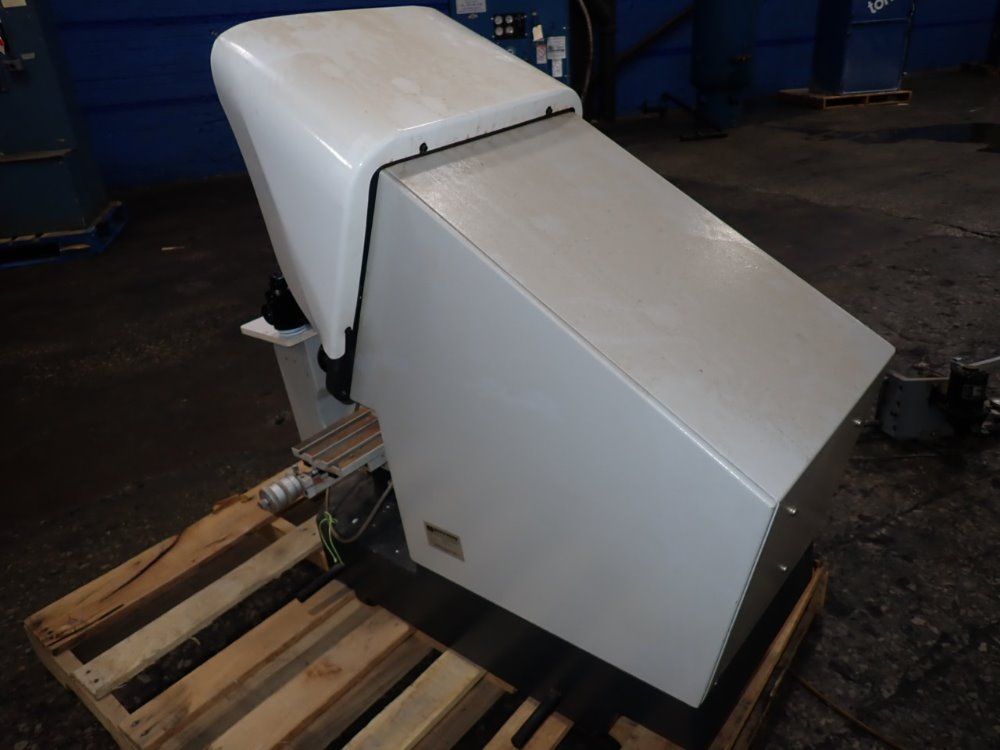 Mitutoyo Optical Comparitor