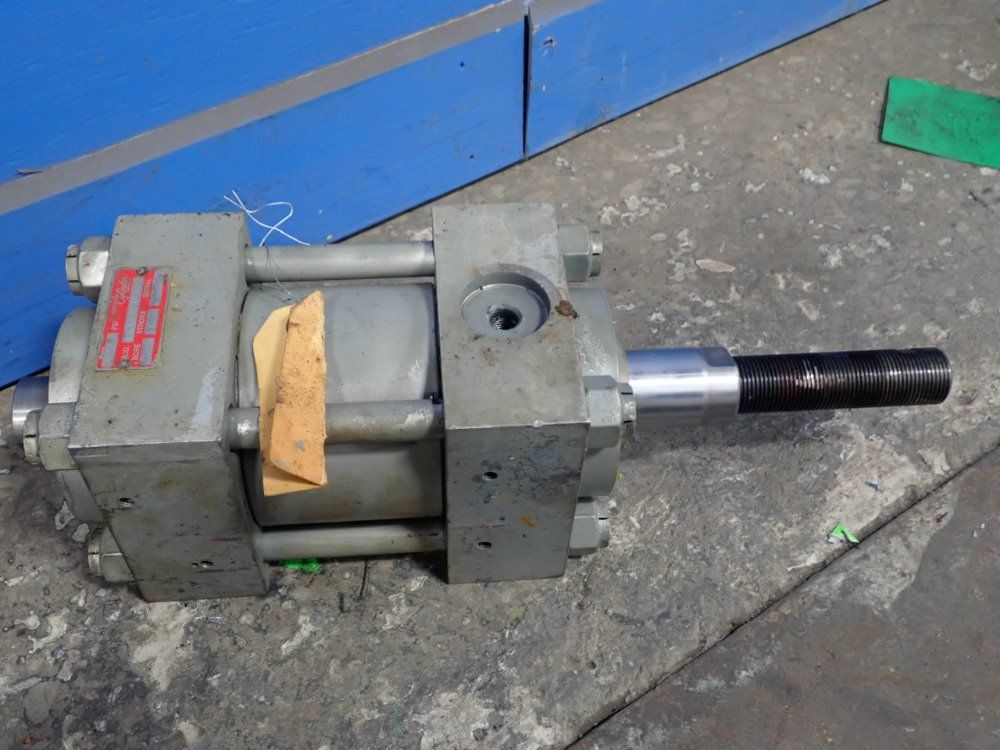 Milwaukee Cylinders Cylinder