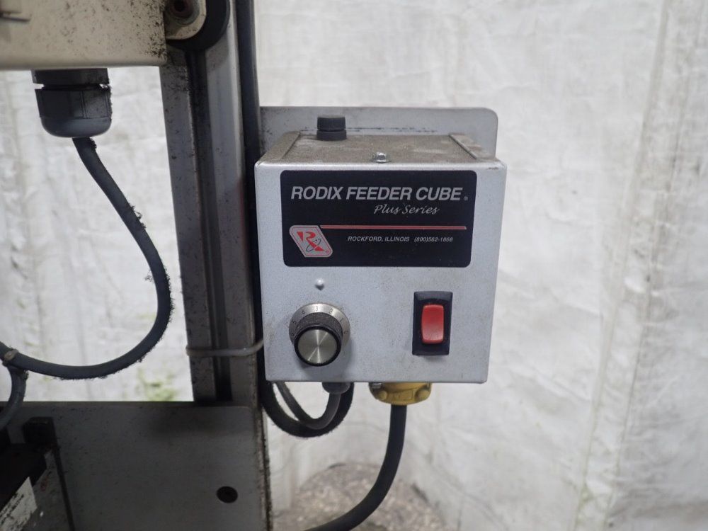 Arma Co Feed Station