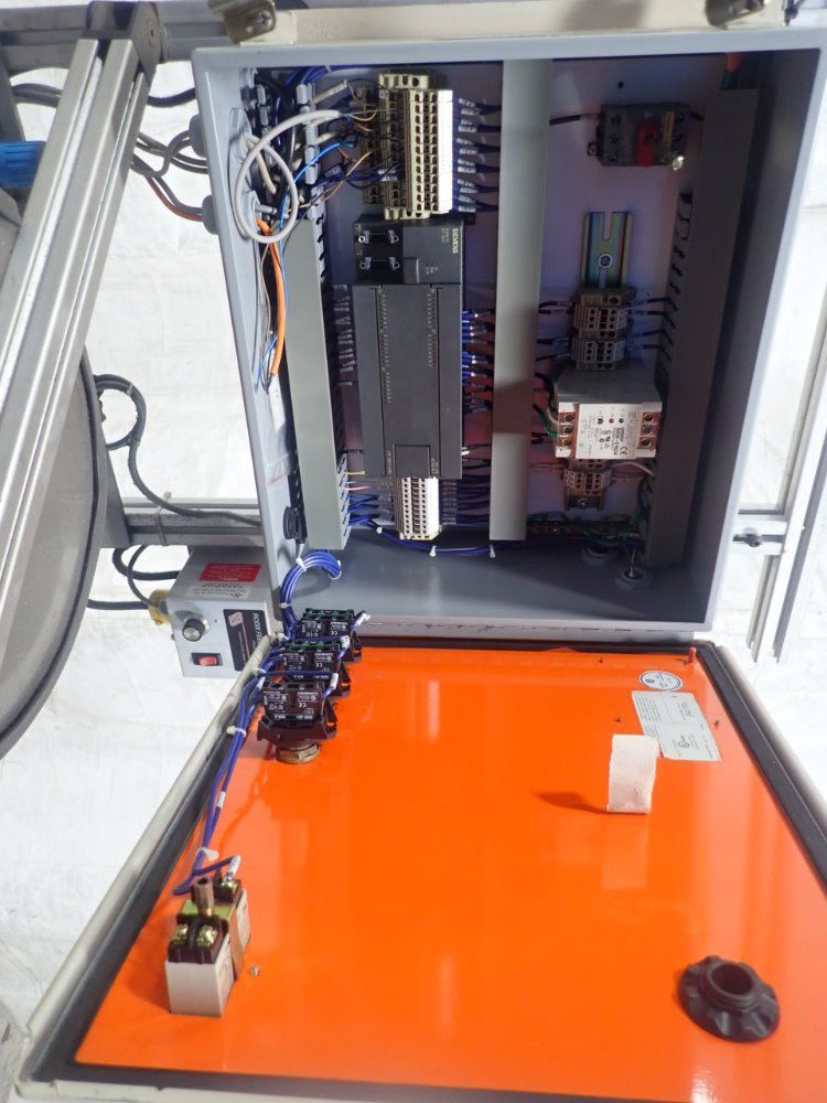 Arma Co Feed Station