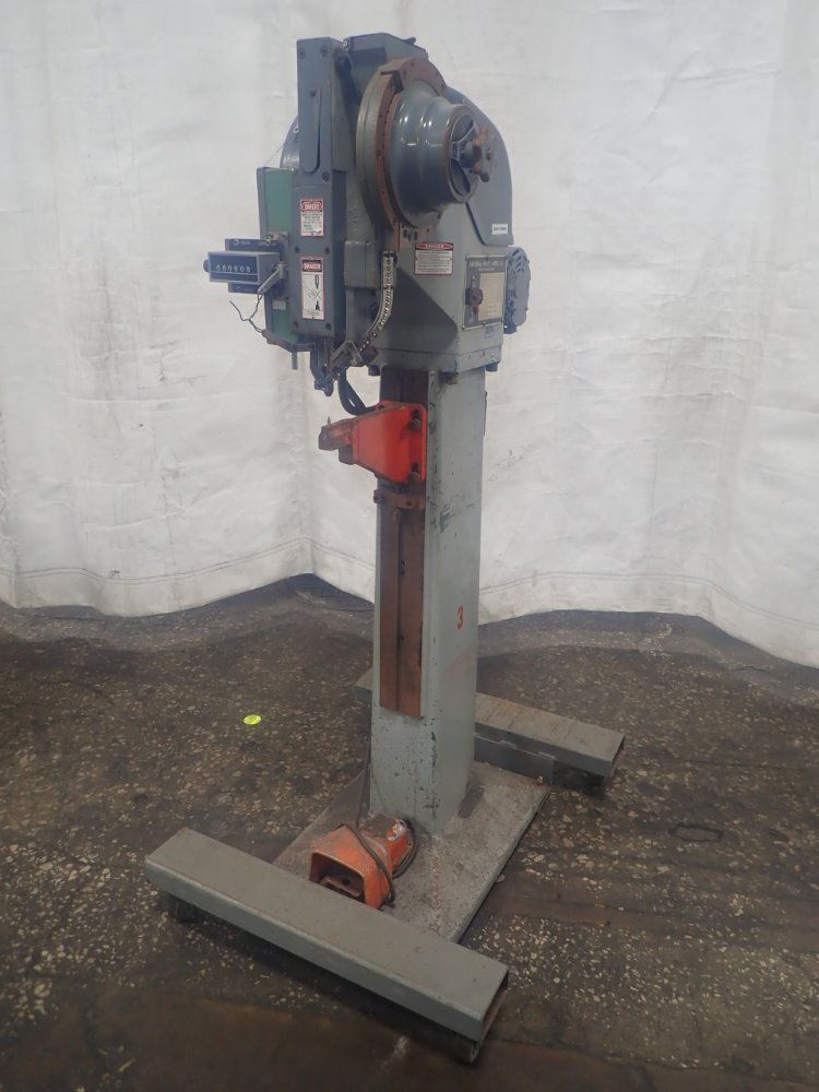 National Rivet & Mfg Riveter