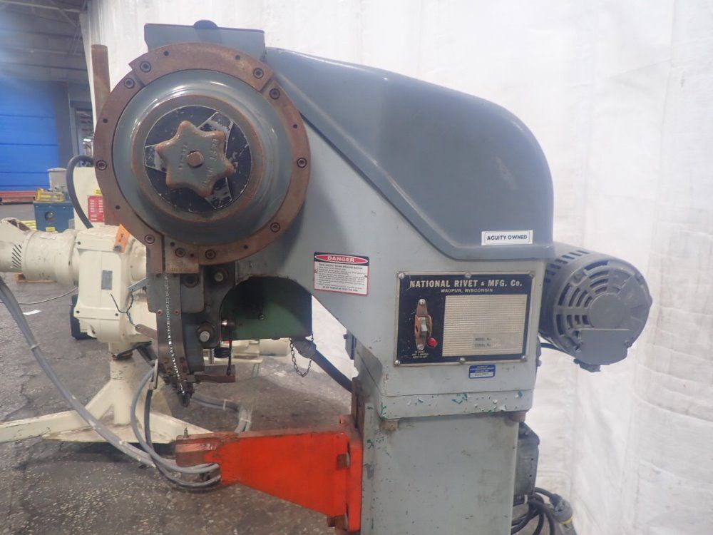National Rivet & Mfg Riveter
