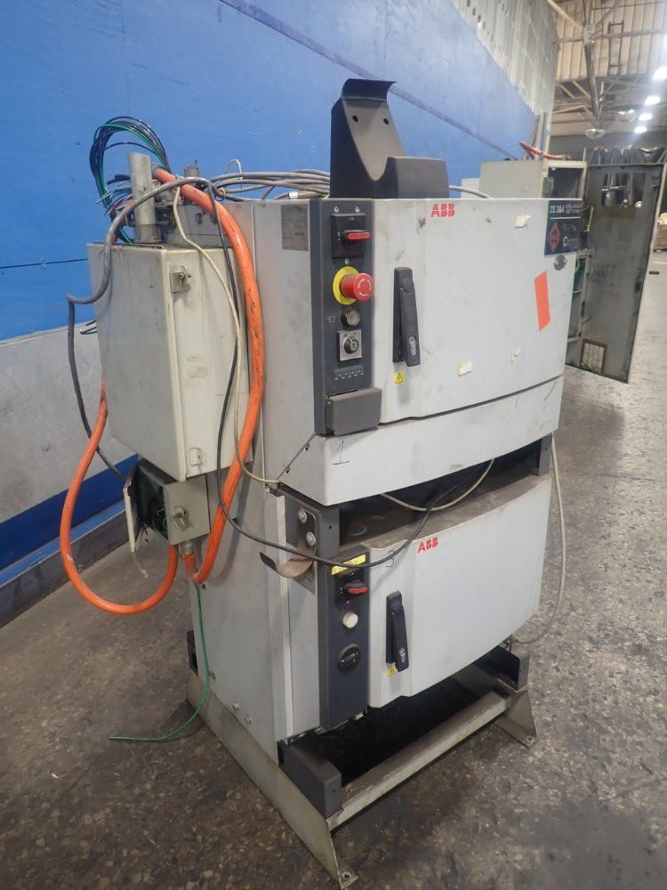 Abb Irc5 M2004 Robot Control - Irc5 M2004