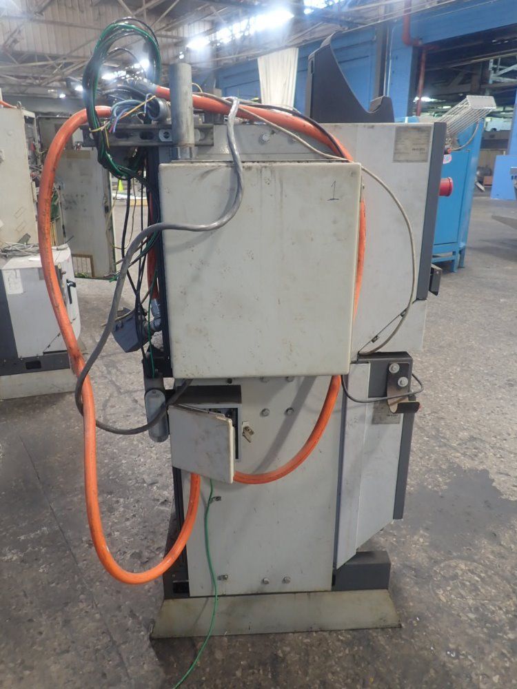 Abb Irc5 M2004 Robot Control - Irc5 M2004