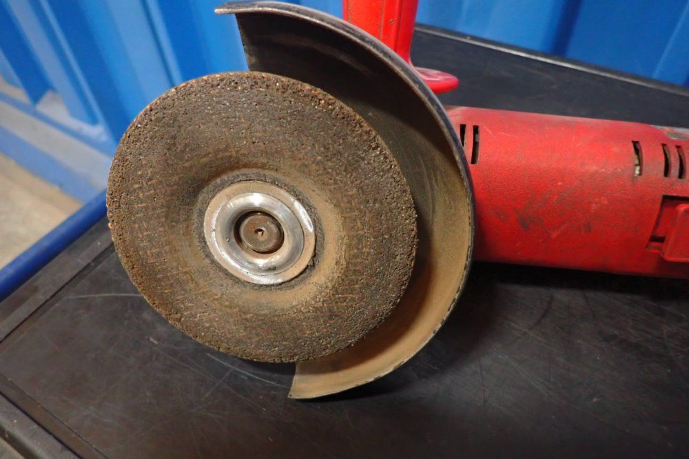 Milwaukee 5.5 Amp 5" Angle Grinder - 6141