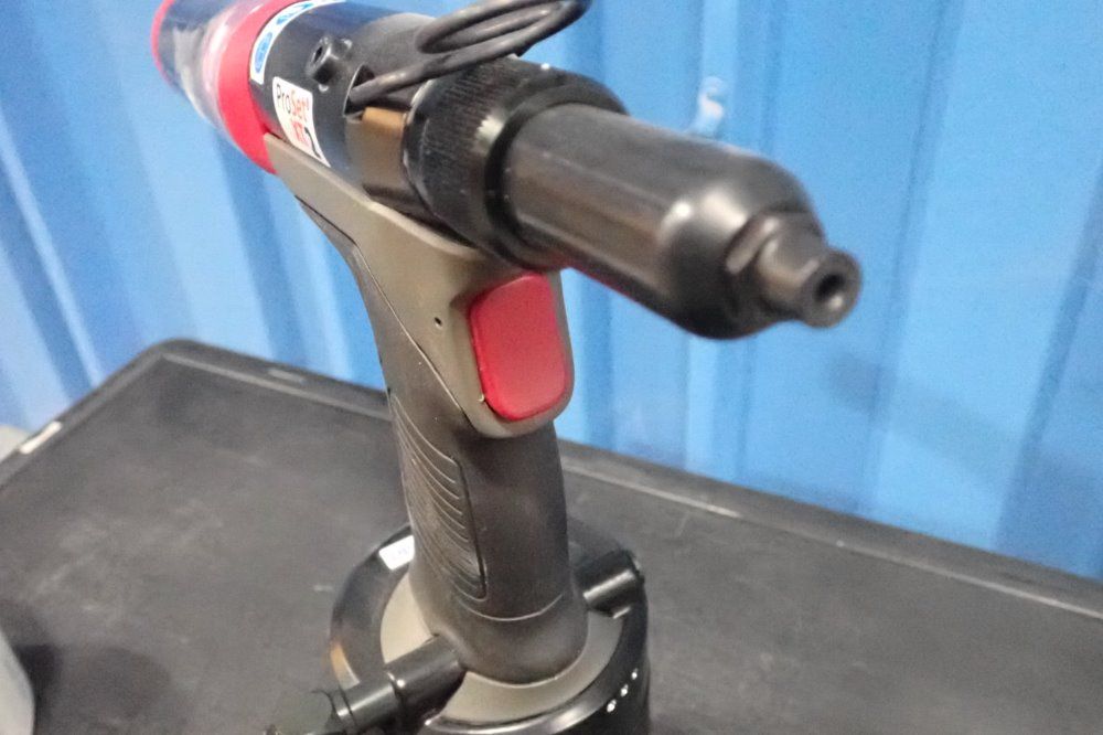 Pop Avdel Rivet Gun