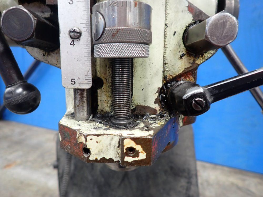 Victor 10" X 54" Vertical Mill - Jf-4vs