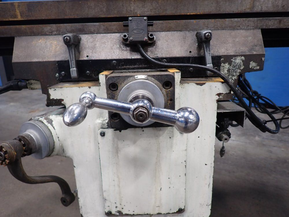 Victor 10" X 54" Vertical Mill - Jf-4vs