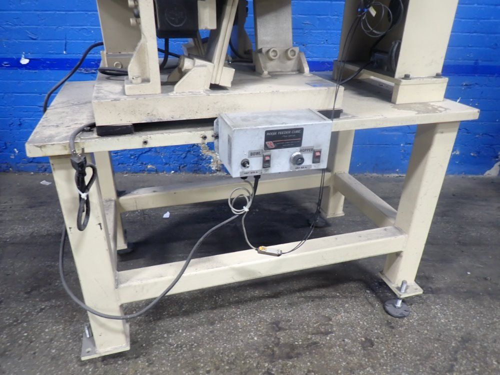 Parts Feeders Inc Vibratory Parts Feeder