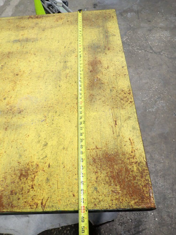 American Mfg Scissor Lift Table