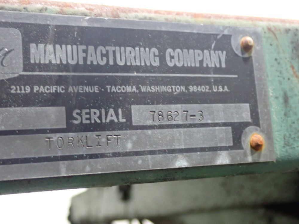 American Mfg Scissor Lift Table