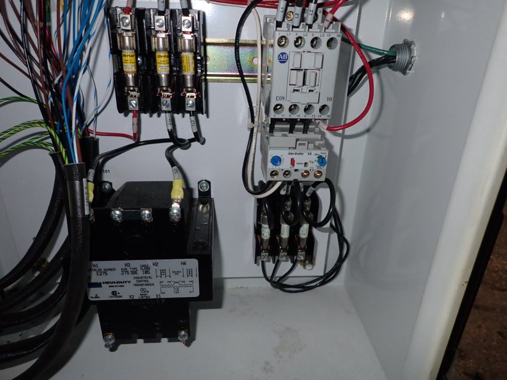 Berlyn Screw Extruder - B0m2500