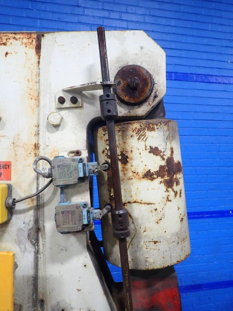 Geka Ironworker - Istimated Hydracrop 110