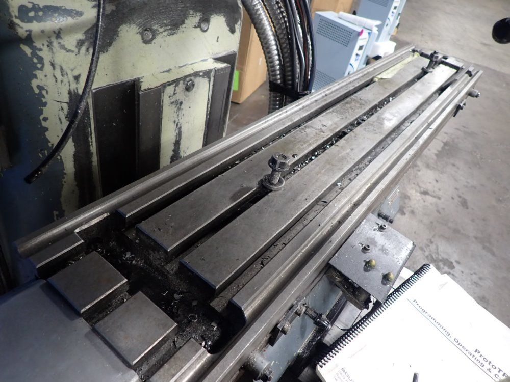 Clausing Kondia Cnc Vertical Mill