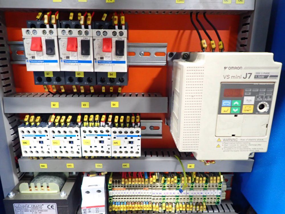 Knuth Horizontal Band Saw