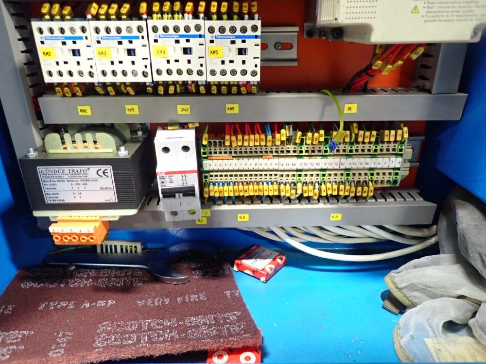 Knuth Horizontal Band Saw