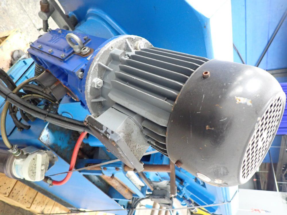 Knuth Horizontal Band Saw