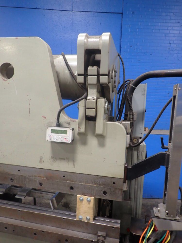 Accurpress 96" Press Brake