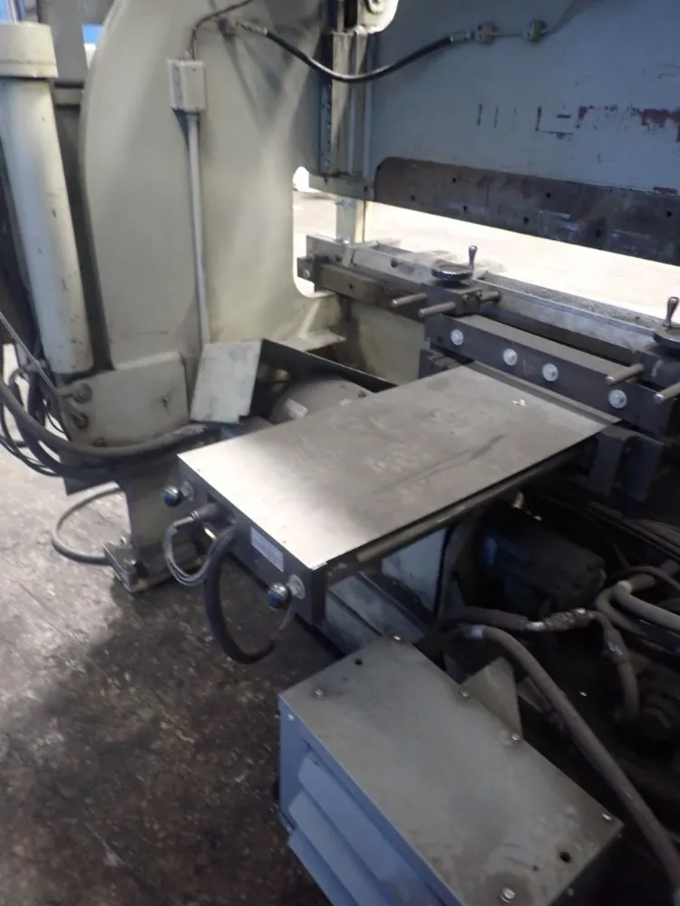 Accurpress 96" Press Brake