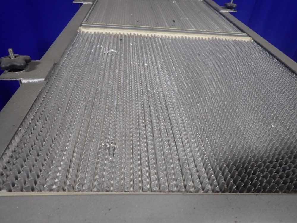 Donaldson Torit Downdraft Table