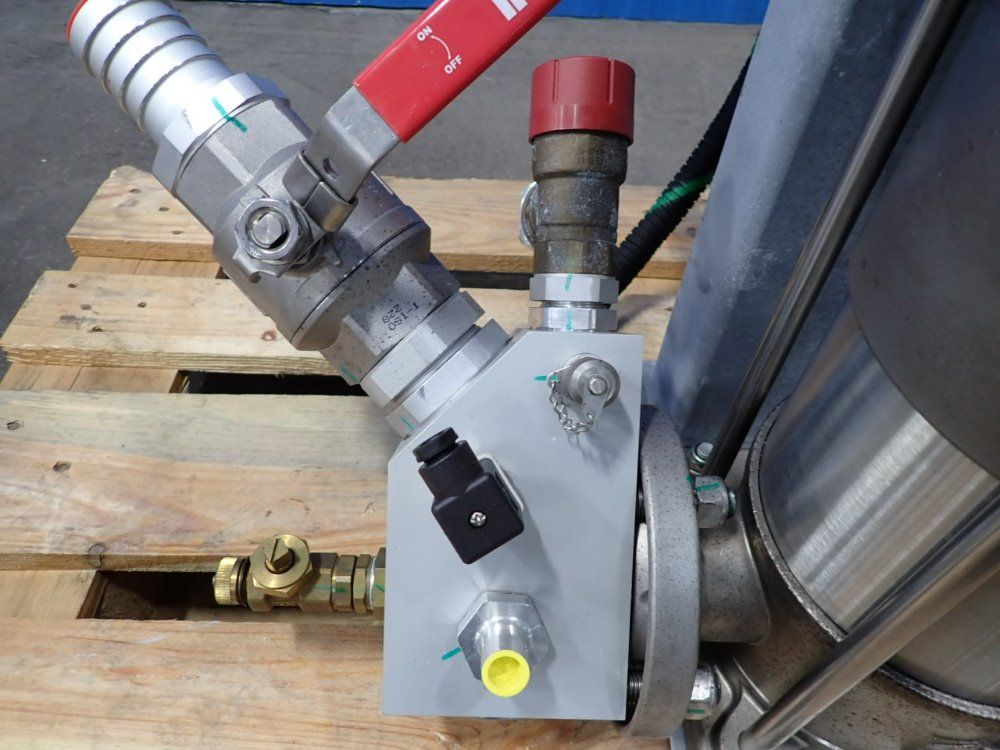 Grundfos Sealed Expansion Vessel - A96909422p11204