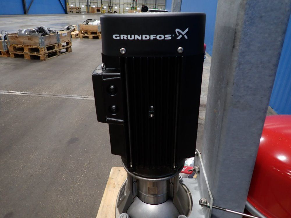 Grundfos Sealed Expansion Vessel - A96909422p11204