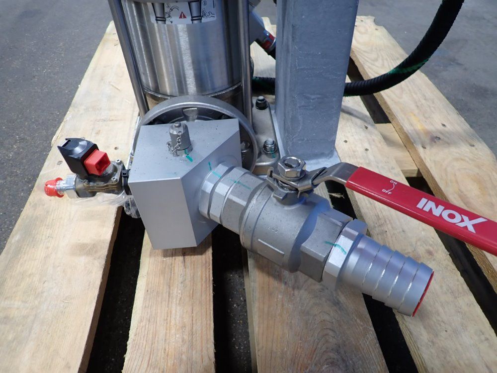 Grundfos Sealed Expansion Vessel - A96909422p11204