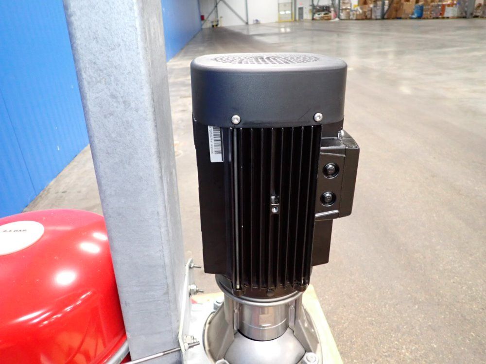 Grundfos Sealed Expansion Vessel - A96909422p11204