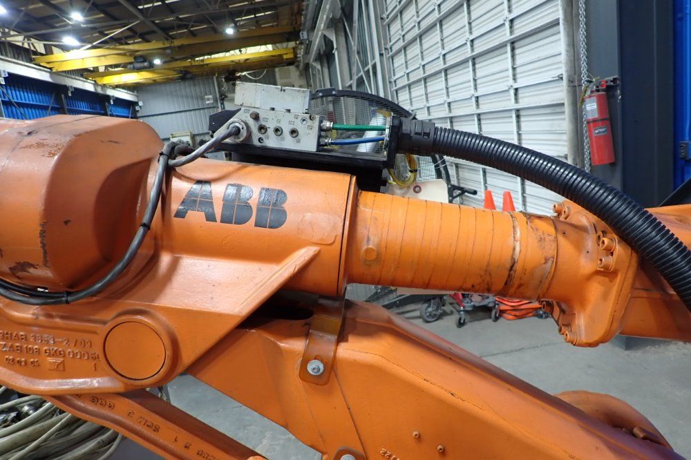 Abb 8.3 Kva Robot/controller - Irb 4400