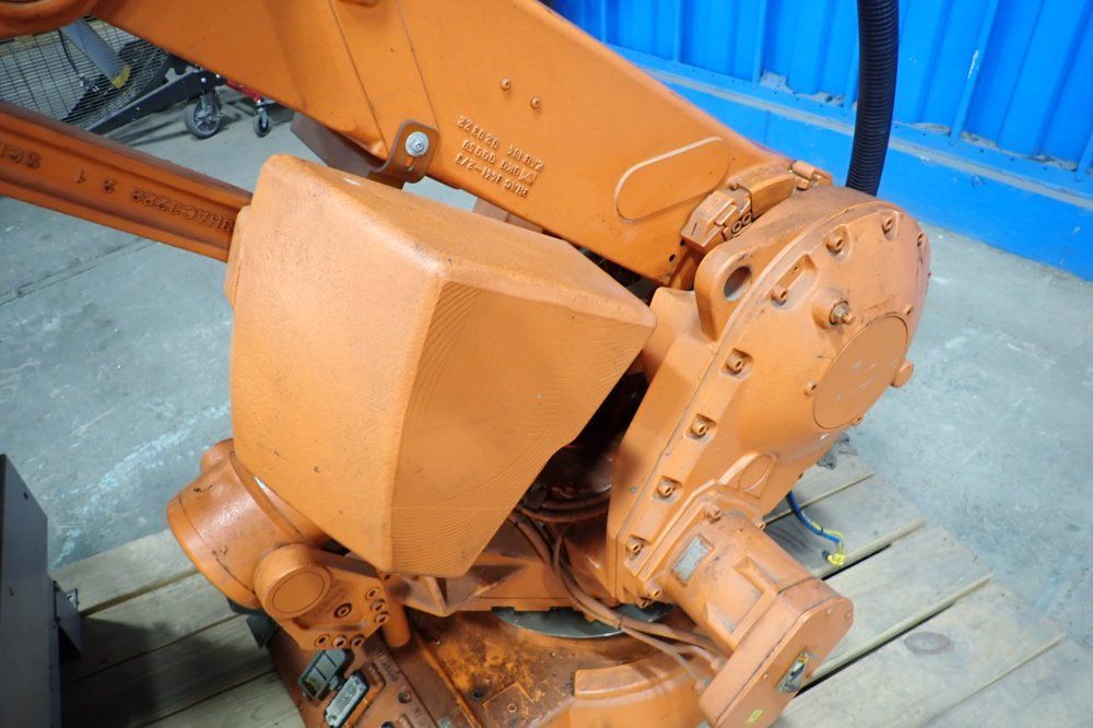 Abb 8.3 Kva Robot/controller - Irb 4400