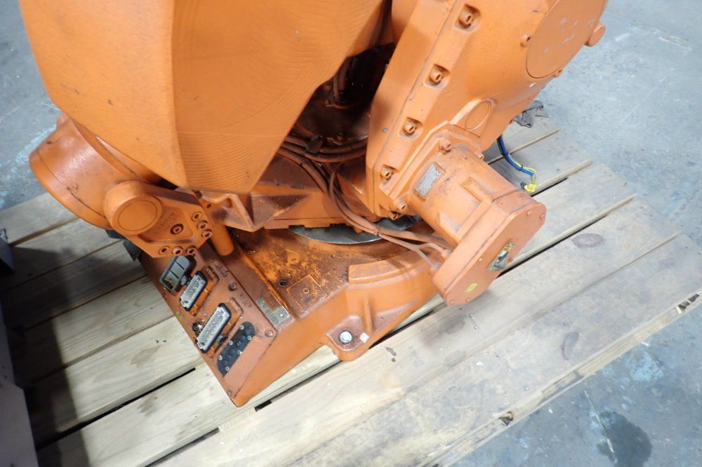 Abb 8.3 Kva Robot/controller - Irb 4400