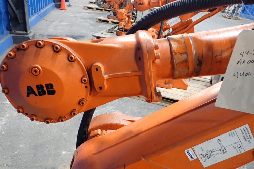 Abb 8.3 Kva Robot/controller - Irb 4400