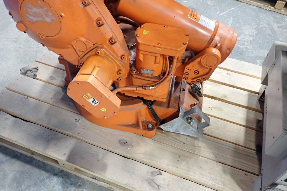 Abb 8.3 Kva Robot/controller - Irb 4400