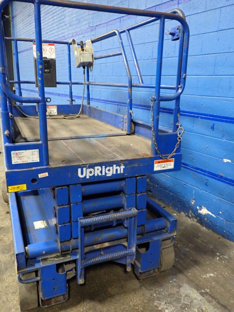 Upright Inc. 1000# Upright Inc. 66100-000/26n Electric Scissor Lift - 66100-000/26n