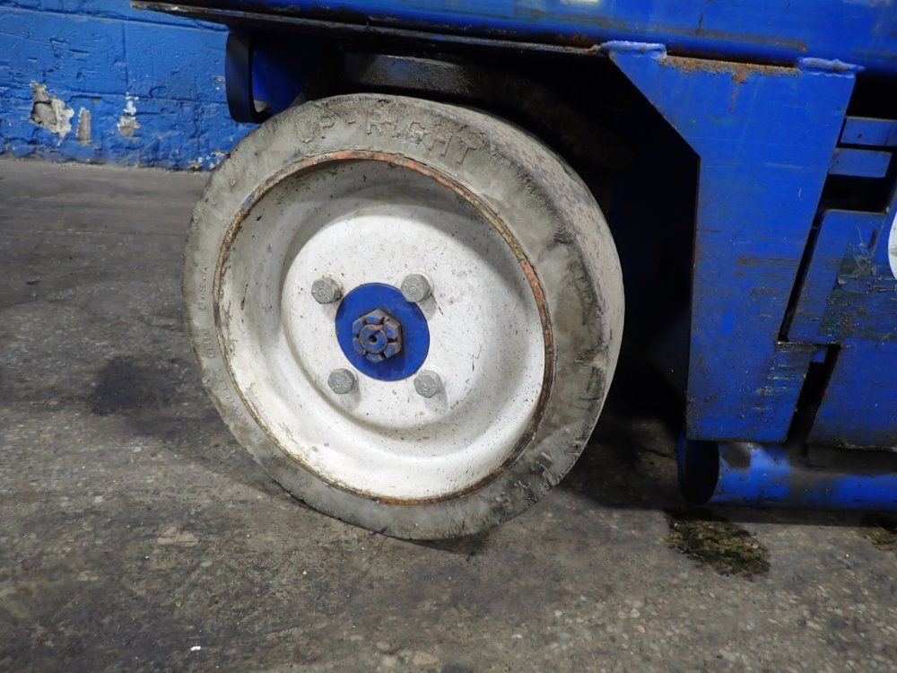 Upright Inc. 1000# Upright Inc. 66100-000/26n Electric Scissor Lift - 66100-000/26n