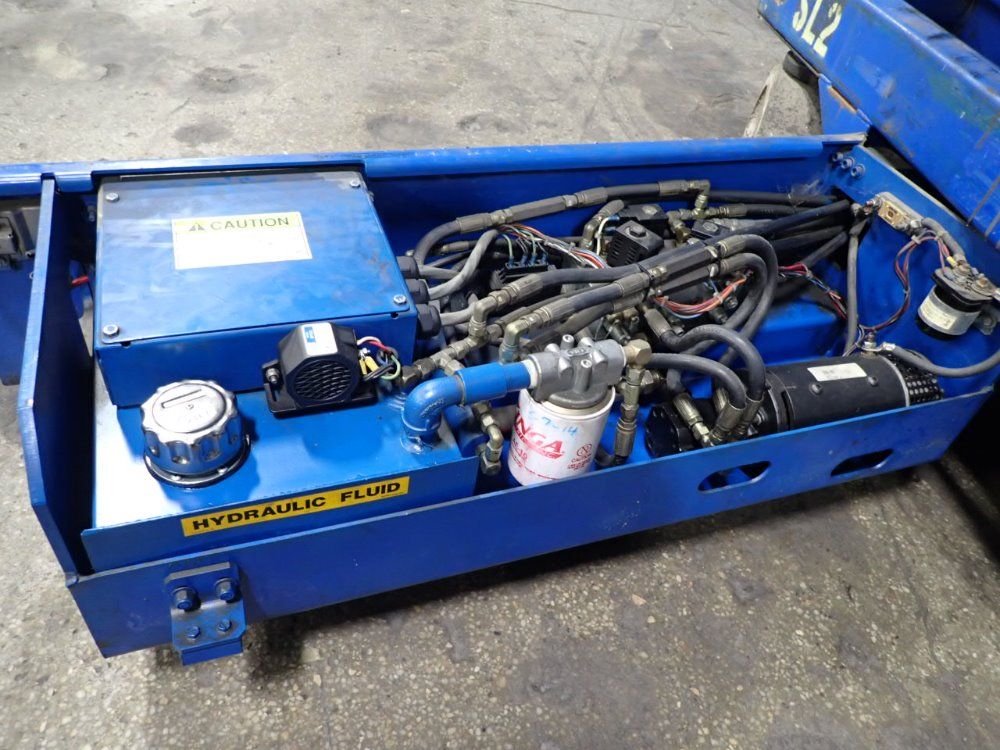 Upright Inc. 1000# Upright Inc. 66100-000/26n Electric Scissor Lift - 66100-000/26n