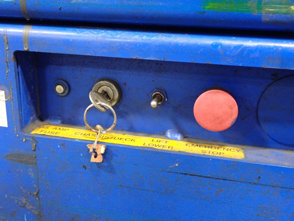 Upright Inc. 1000# Upright Inc. 66100-000/26n Electric Scissor Lift - 66100-000/26n