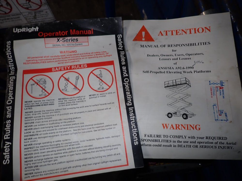 Upright Inc. 1000# Upright Inc. 66100-000/26n Electric Scissor Lift - 66100-000/26n