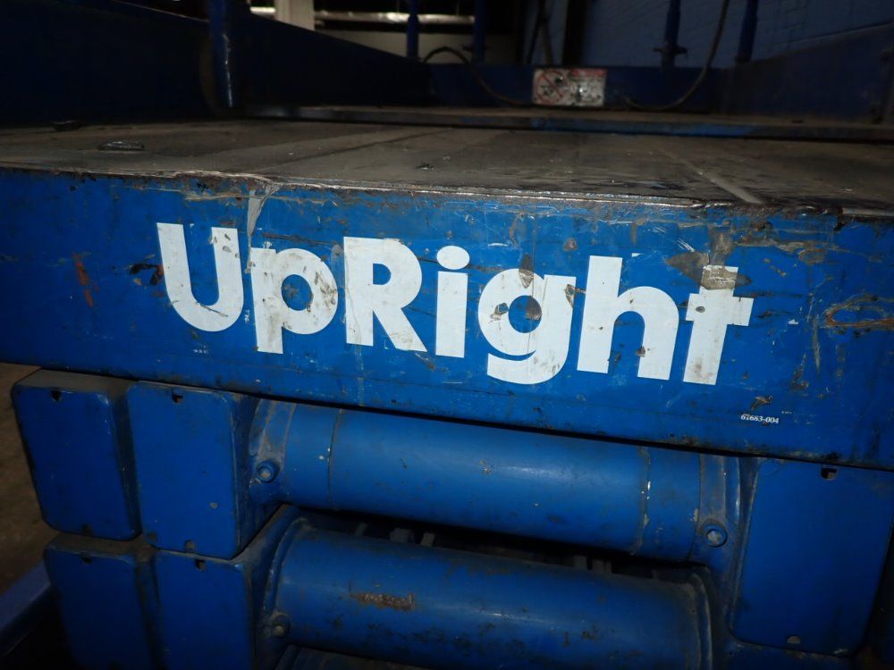Upright Inc. 1000# Upright Inc. 66100-000/26n Electric Scissor Lift - 66100-000/26n