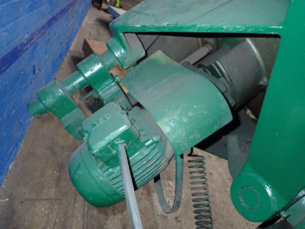 Forte 32" X 15" Horizontal Band Saw