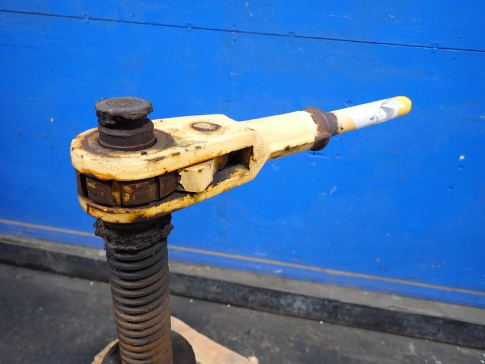 Vestil 100,000 Lbs/40,000 Lbs Trailer Stabilizing Jack