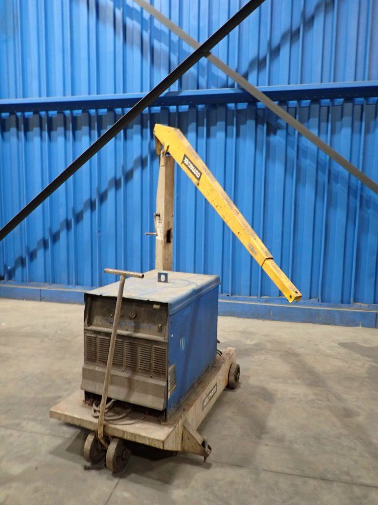 Miller 21.1kw, 72/63/22a Welder - Deltaweld 452